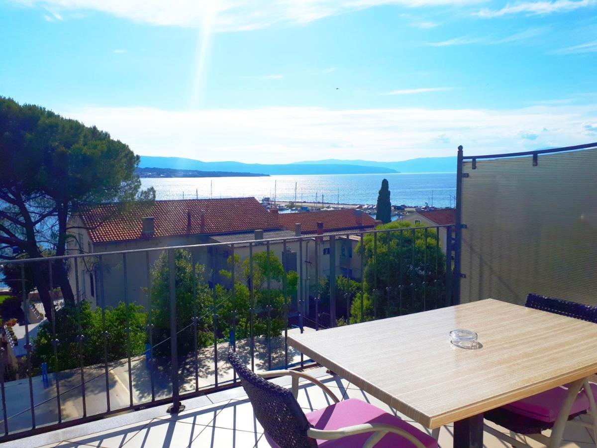Blue Sky Residence Малинска Экстерьер фото