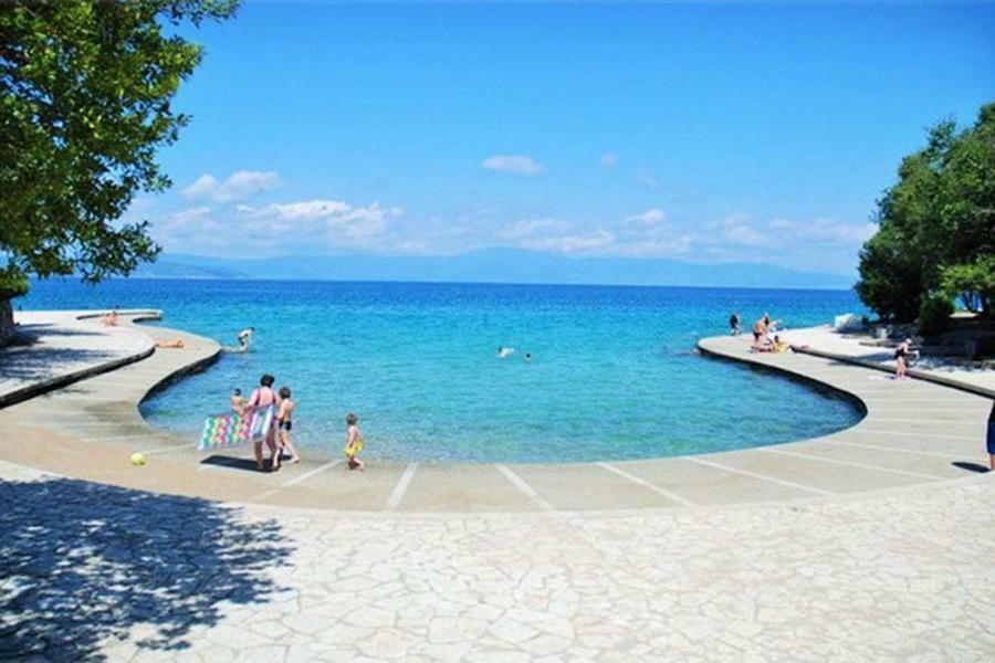 Blue Sky Residence Малинска Экстерьер фото